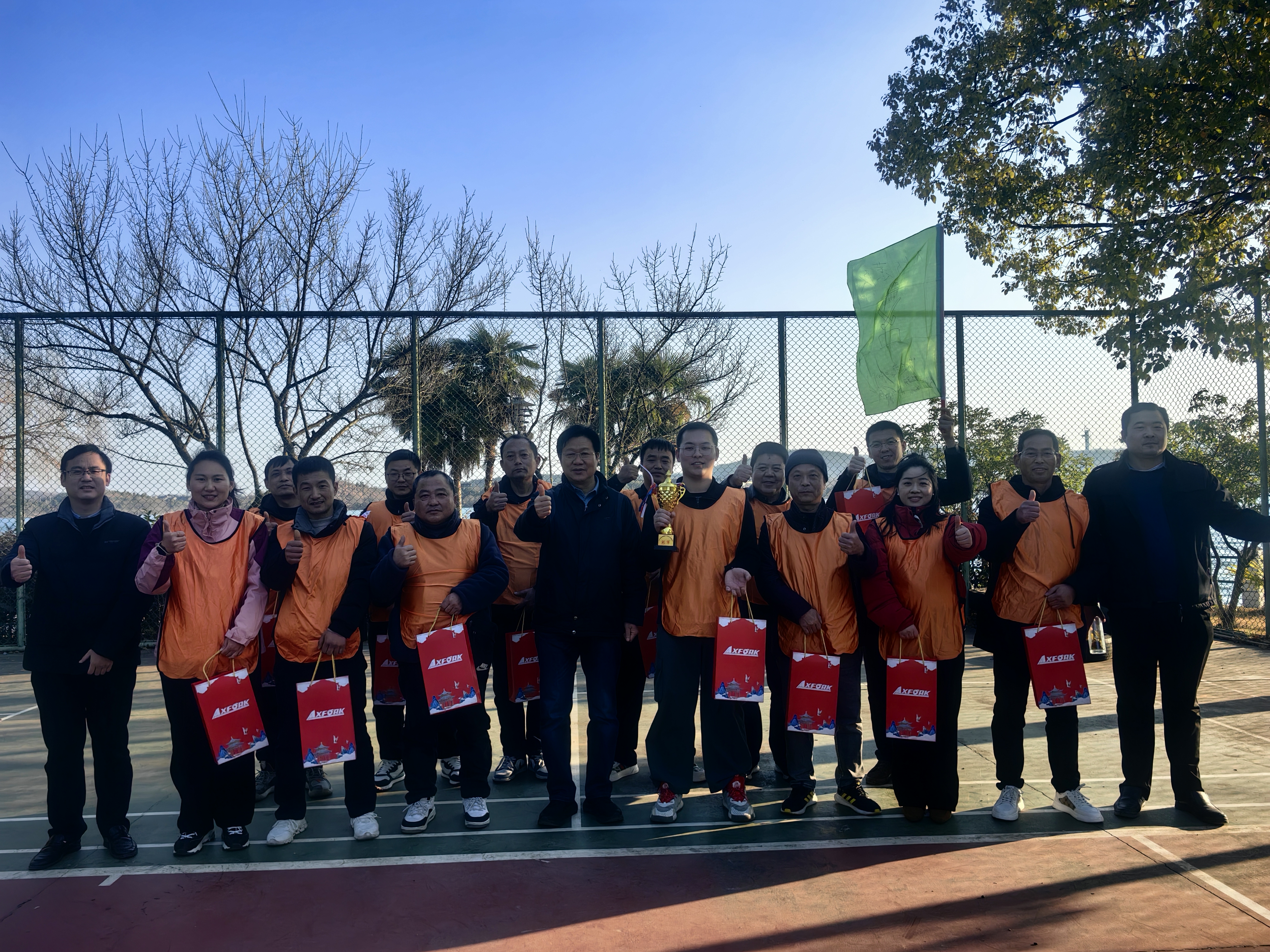 4.最佳團隊獎.jpg 4.最佳團隊獎.jpg