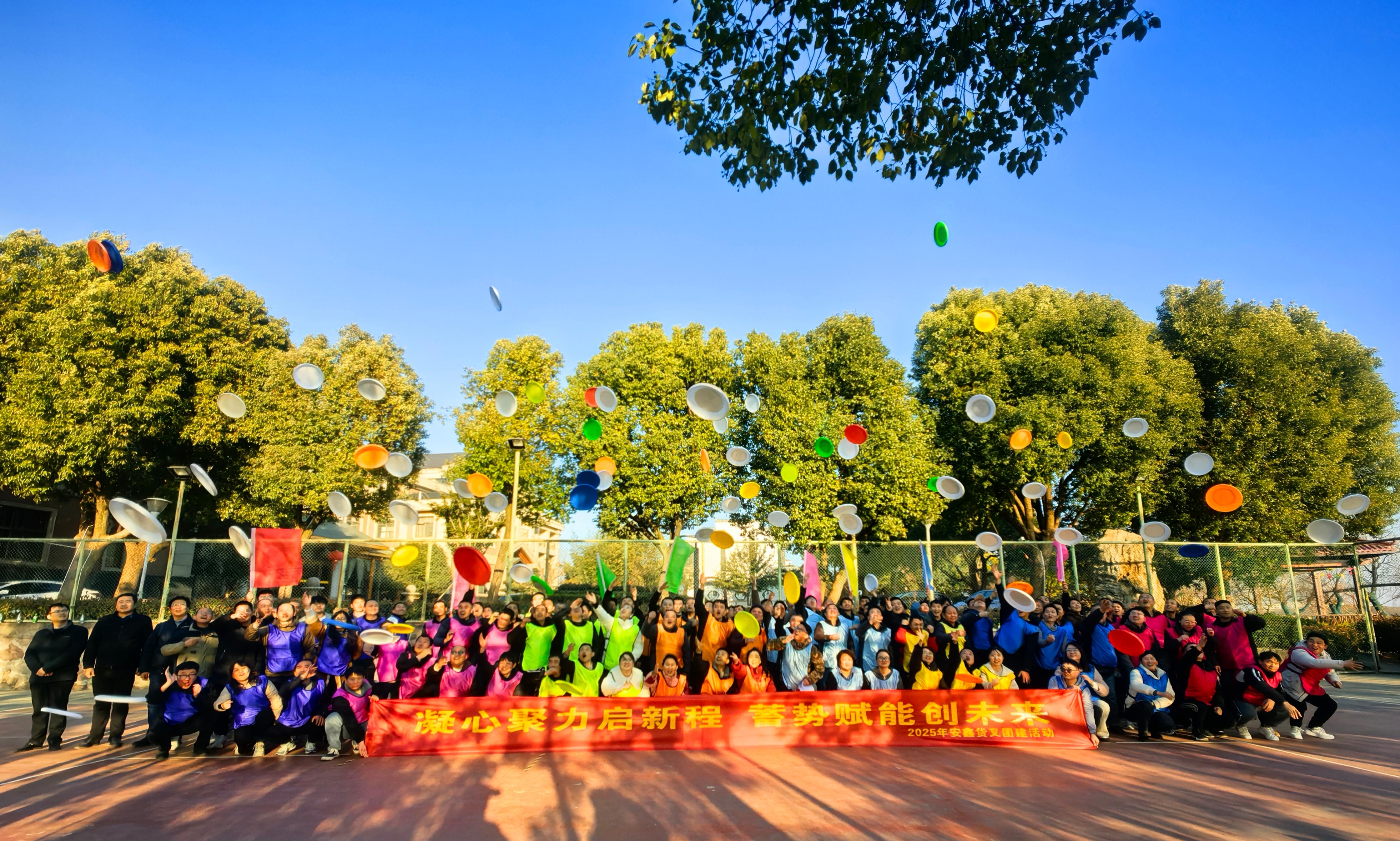 5.合影.jpg 5.合影.jpg