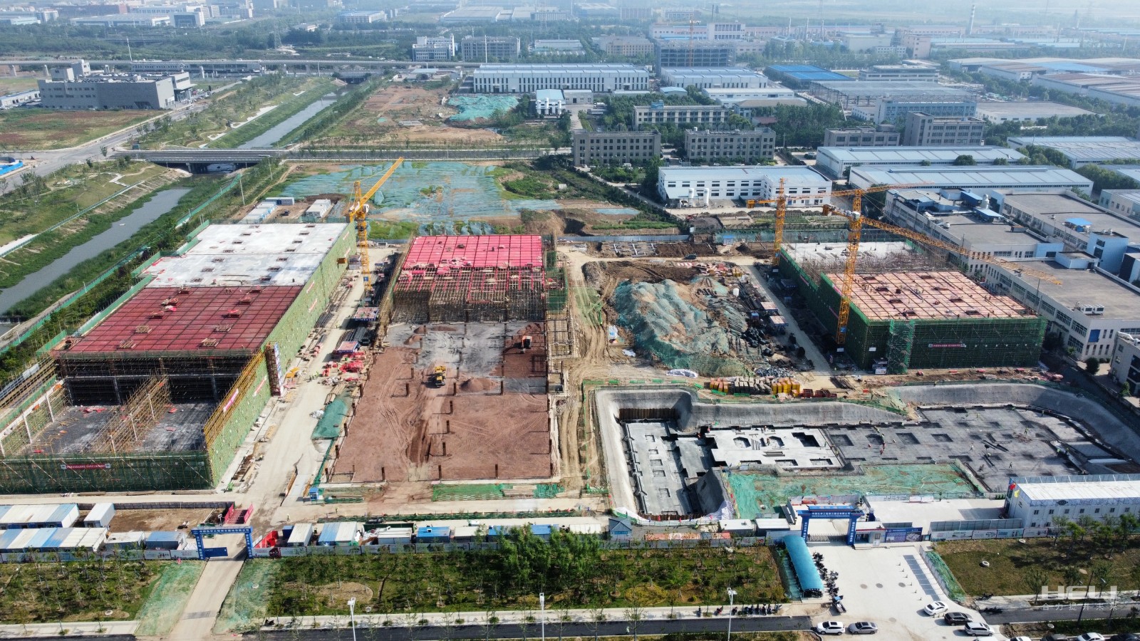 和鼎機電鋰電三期項目施工現場全貌.jpg 和鼎機電鋰電三期項目施工現場全貌.jpg